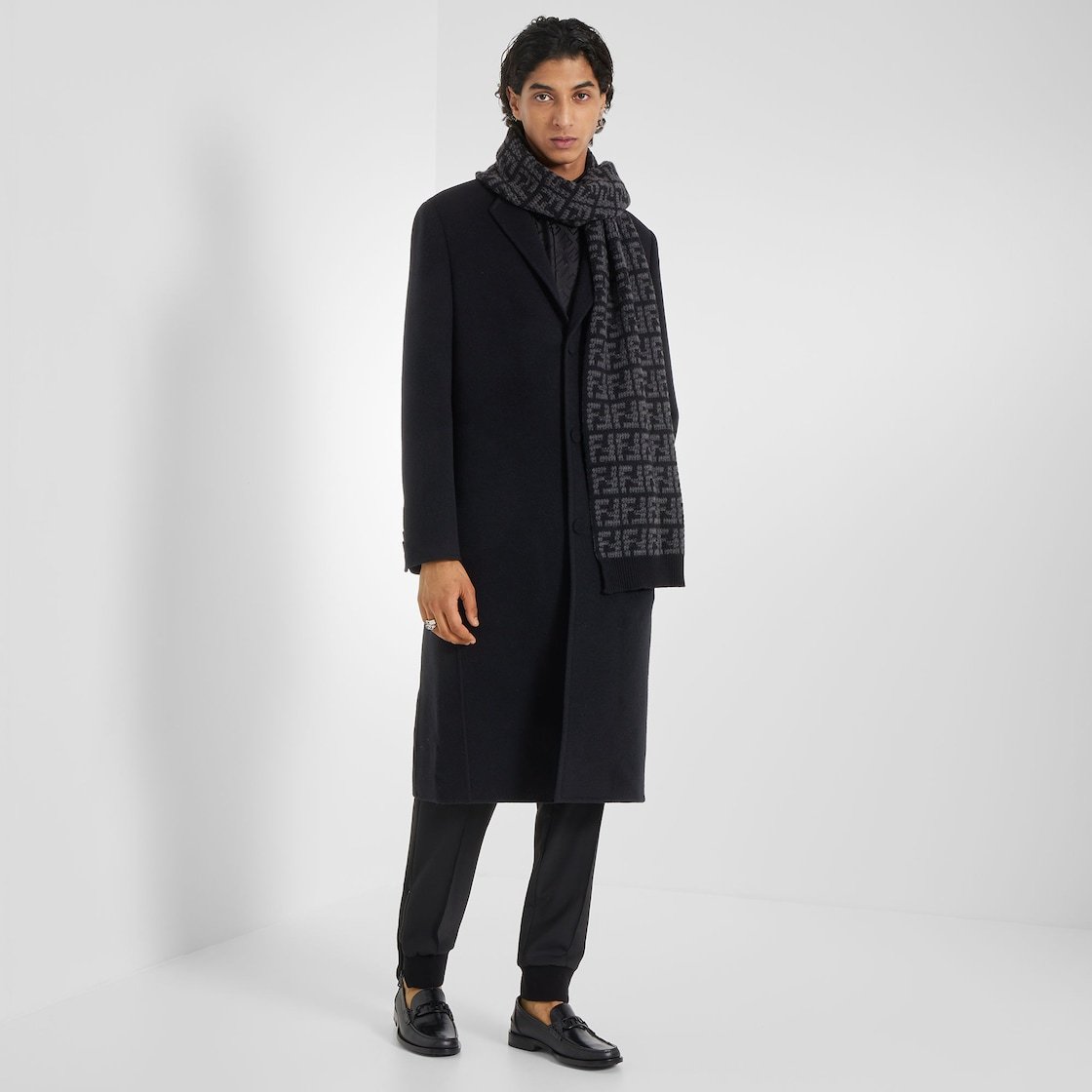 Fendi Logo-plaque Leather Loafers In Black