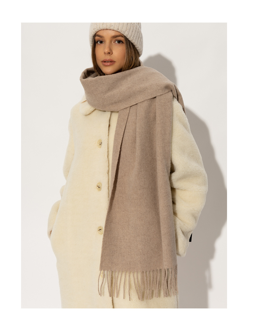Totême Fine-knit Fringe-edge Scarf In Nude