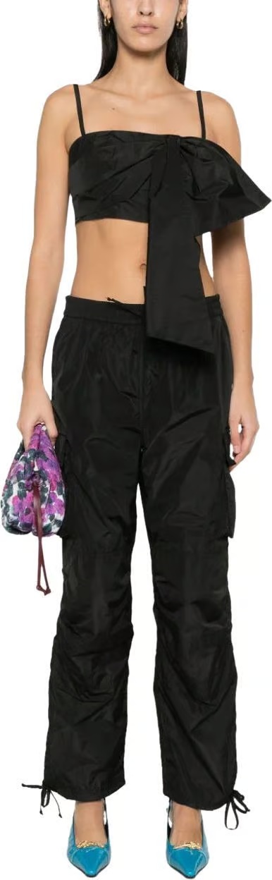 Msgm Cargo-pockets Crepe Trousers In Black