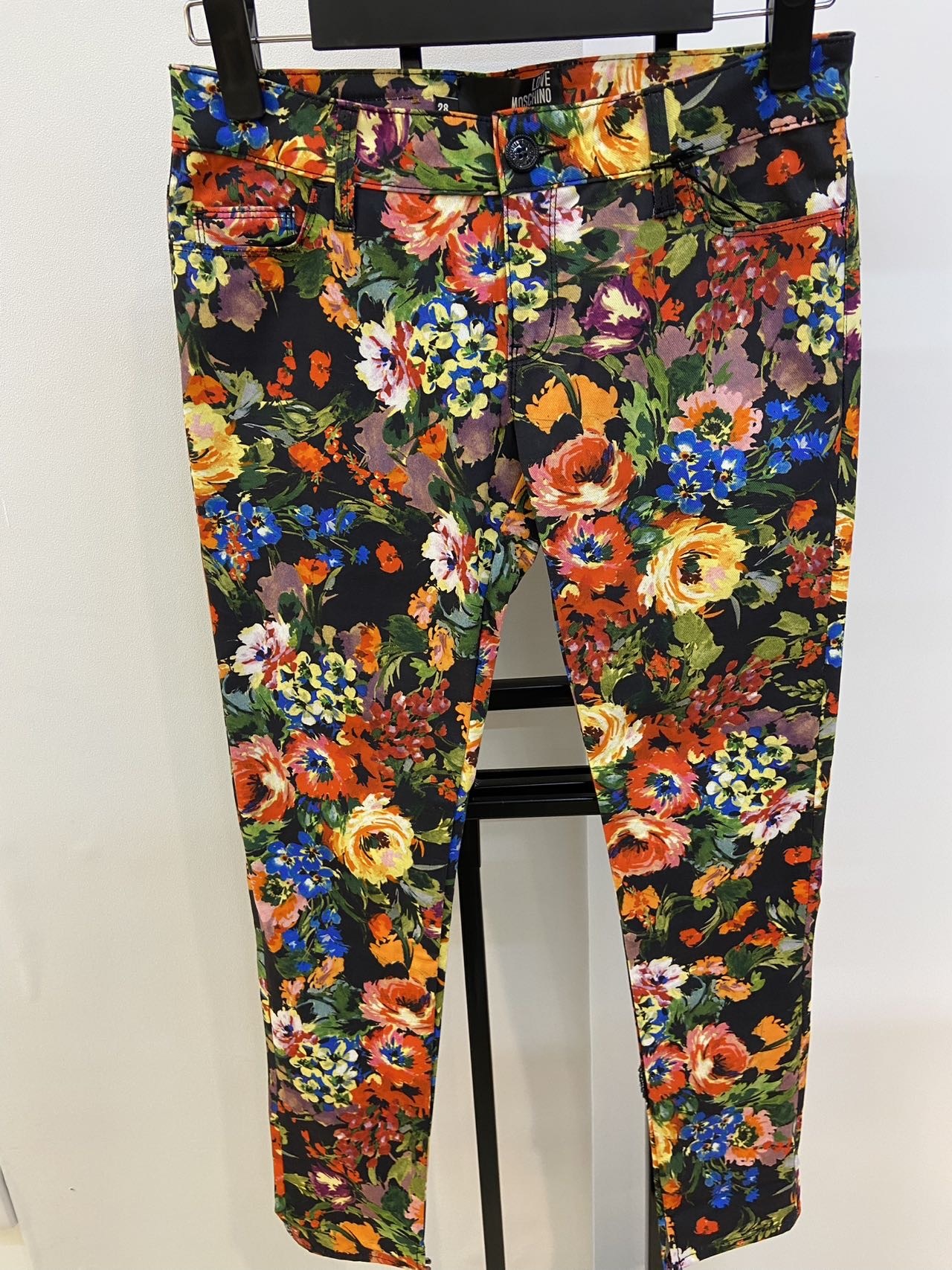 Moschino Multi-pocket Jeans In Black