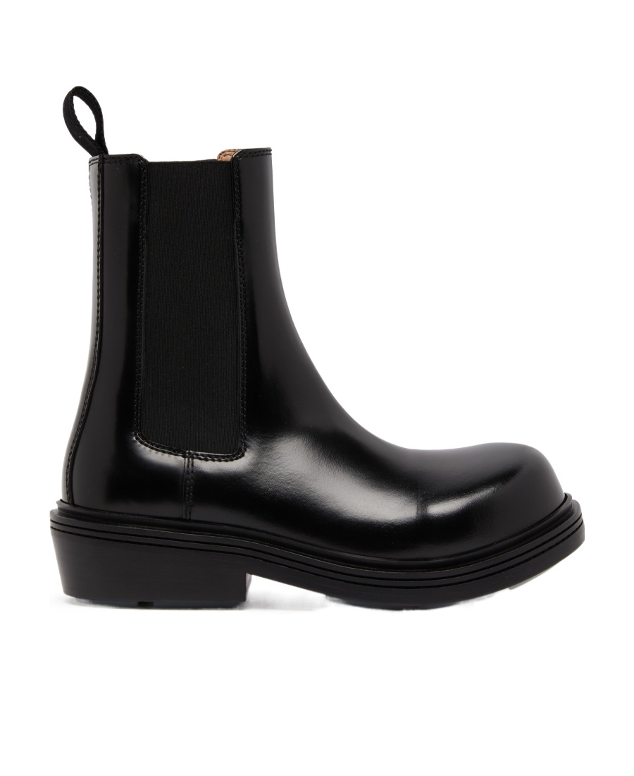 BOTTEGA VENETA ROUND-HEADED CHELSEA SHORT BOOTS
