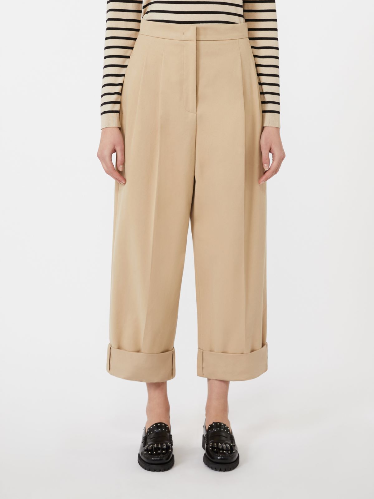 Weekend Max Mara Max Mara Weekend Trousers Beige In Brown