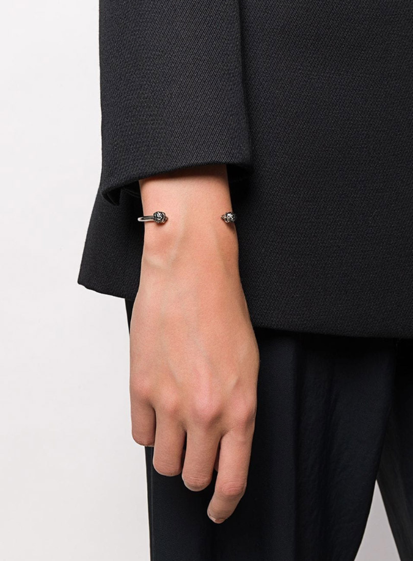 Alexander Mcqueen Jewelled Twin Skull Bracelet In White