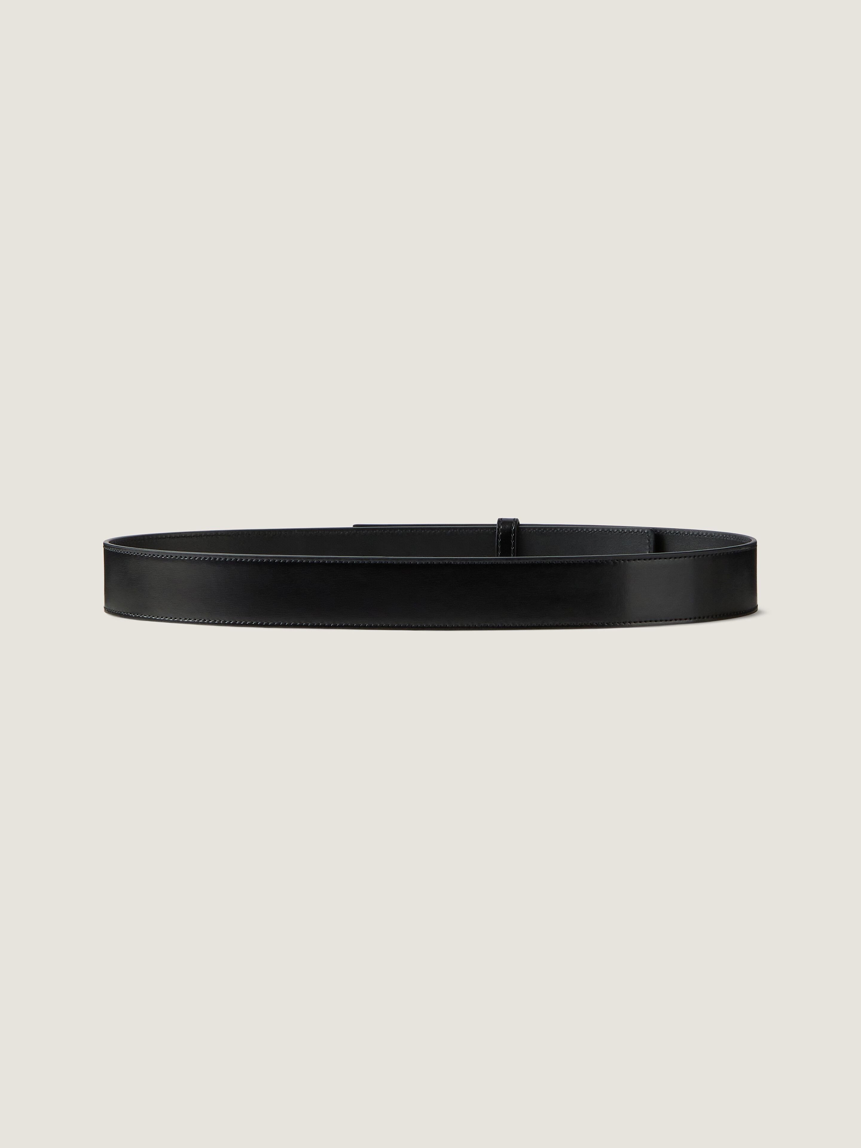 Givenchy Label Belt In Box Leather In Black