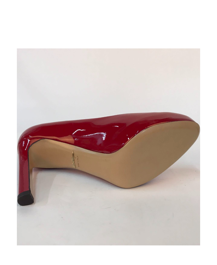 Ferragamo Logo High Heels In Red
