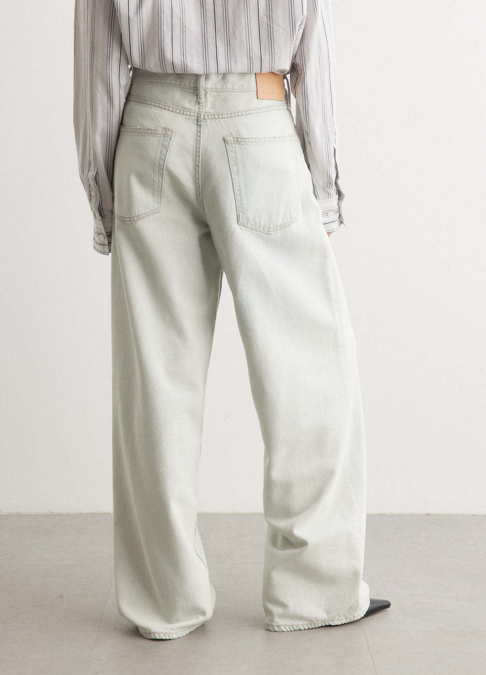 ACNE STUDIOS ACNE STUDIOS MID-RISE STRAIGHT-LEG JEANS