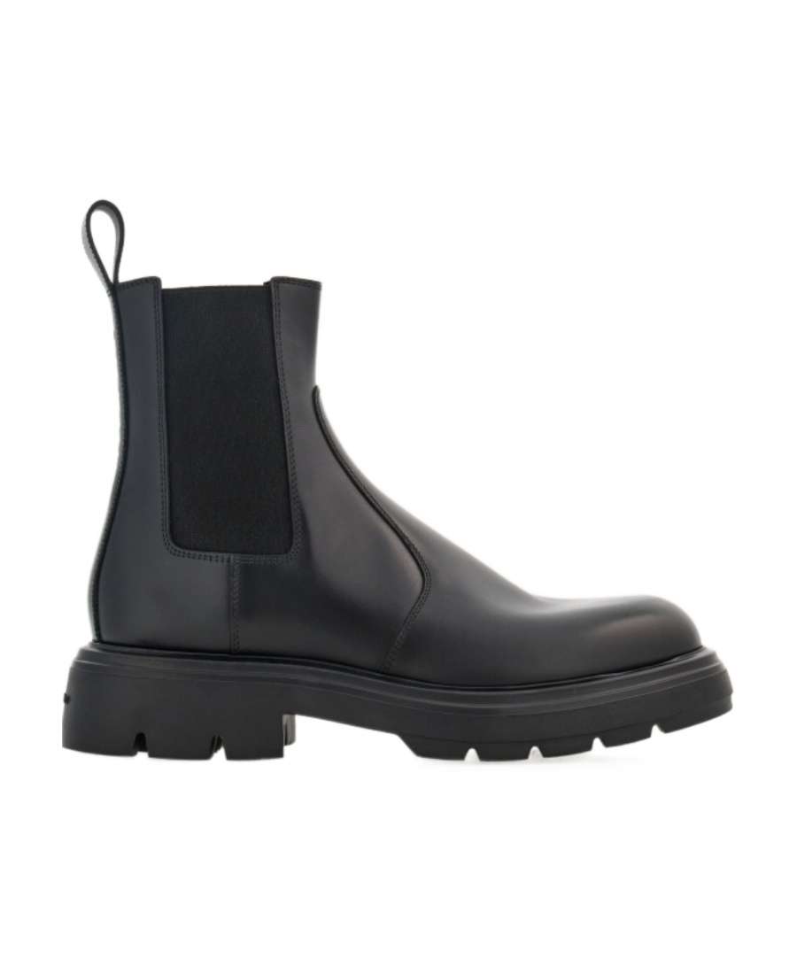 Shop Ferragamo Salvatore Chunky-sole Ankle Boots In Black