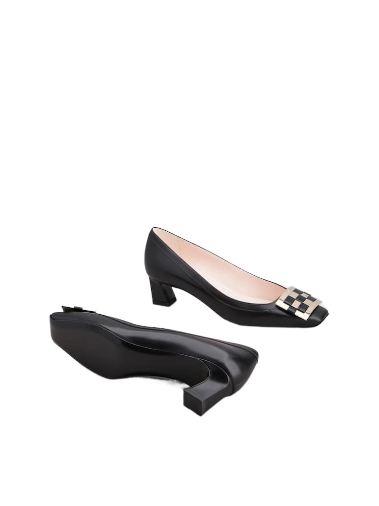 Shop Roger Vivier Trompette Pumps In Leather In Black