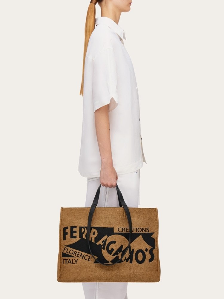 FERRAGAMO SALVATORE FERRAGAMO LOGO DETAILED LARGE TOTE BAG 