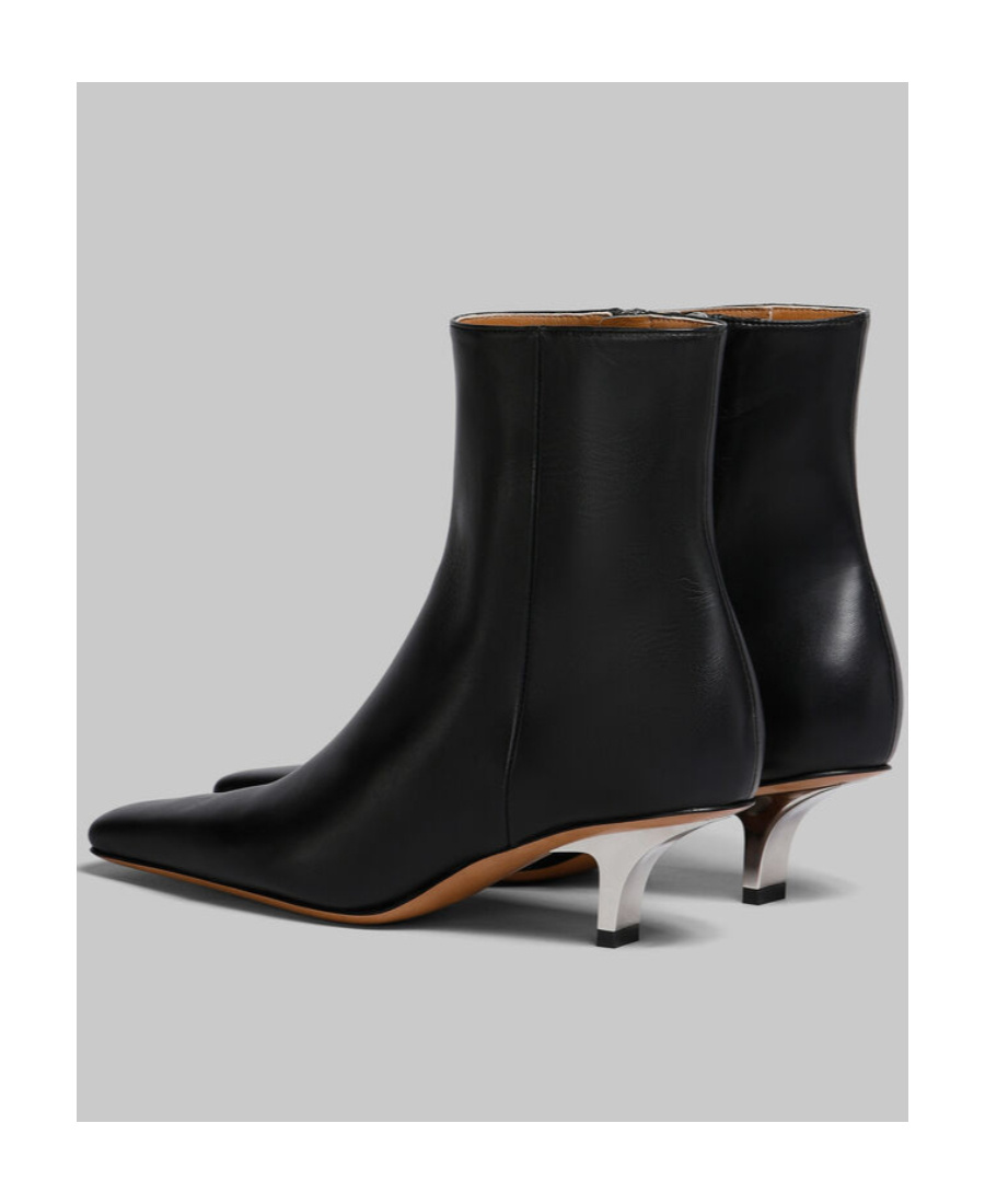 Marni Pointed Toe Leather Ankle Boots In Black