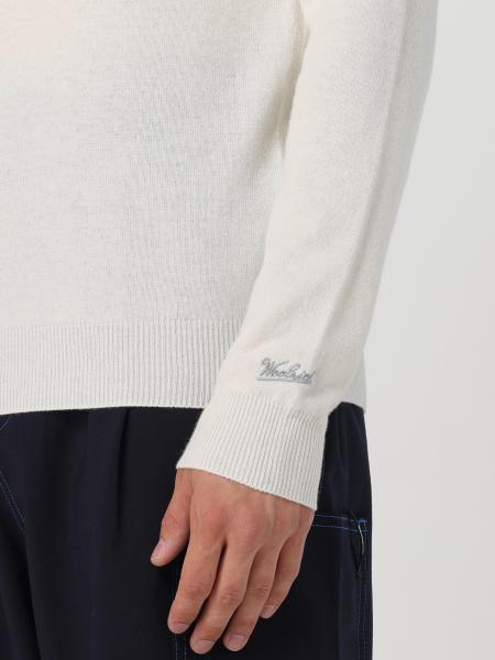Woolrich Logo Embroidered Crewneck Jumper In Neutral