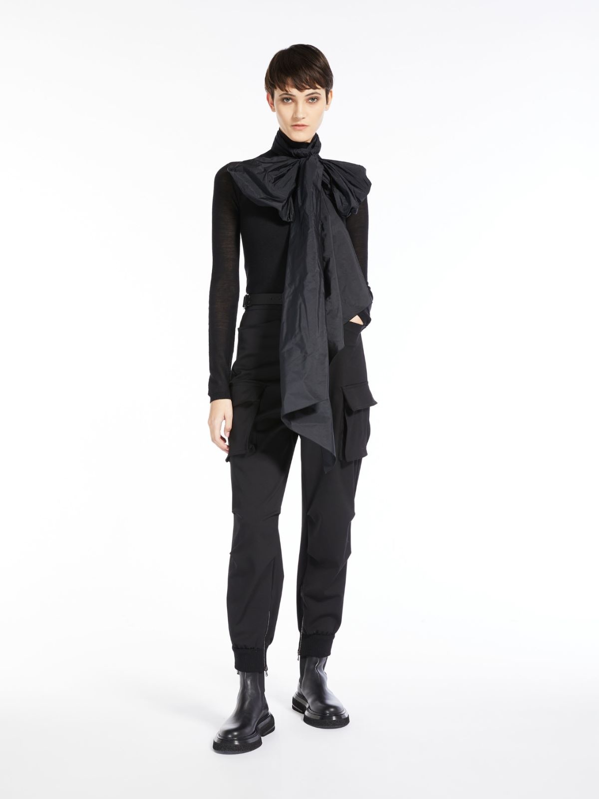 Max Mara Wool Overalls Casual Trousers In Black