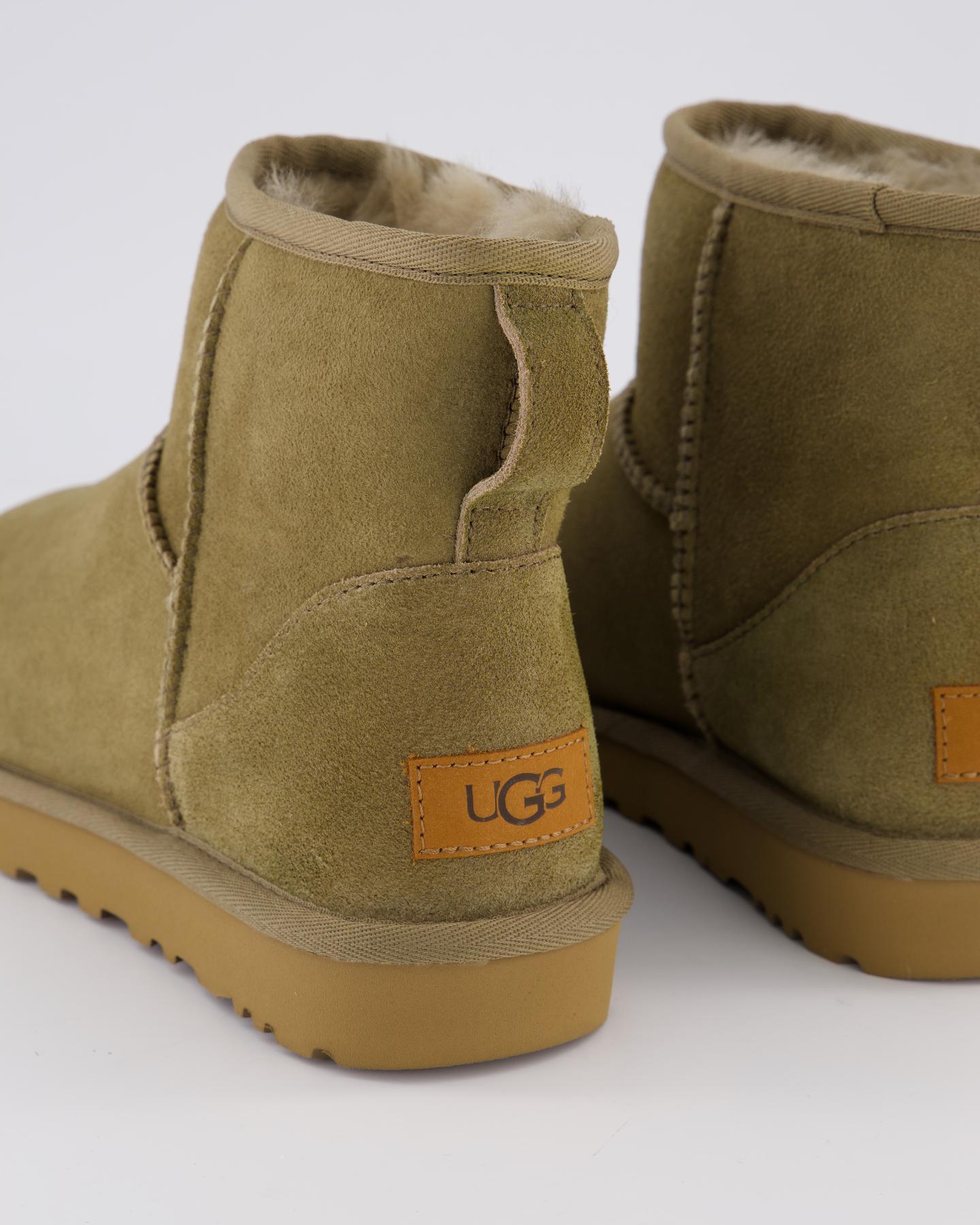 UGG MINI ANKLE BOOTS 