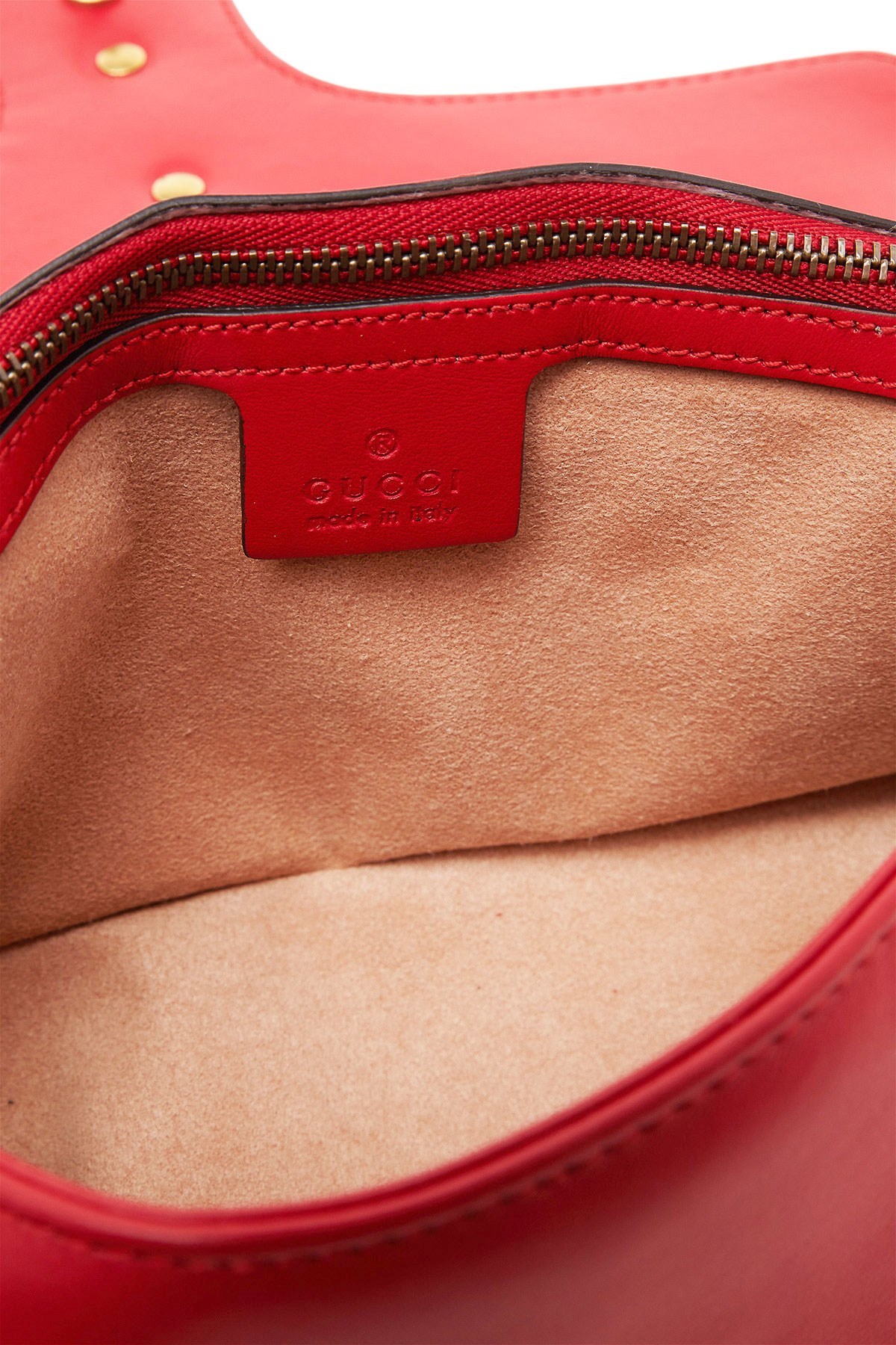 Gucci Red Leather Chevron Quilted Shoulder Handbag For Women In Red