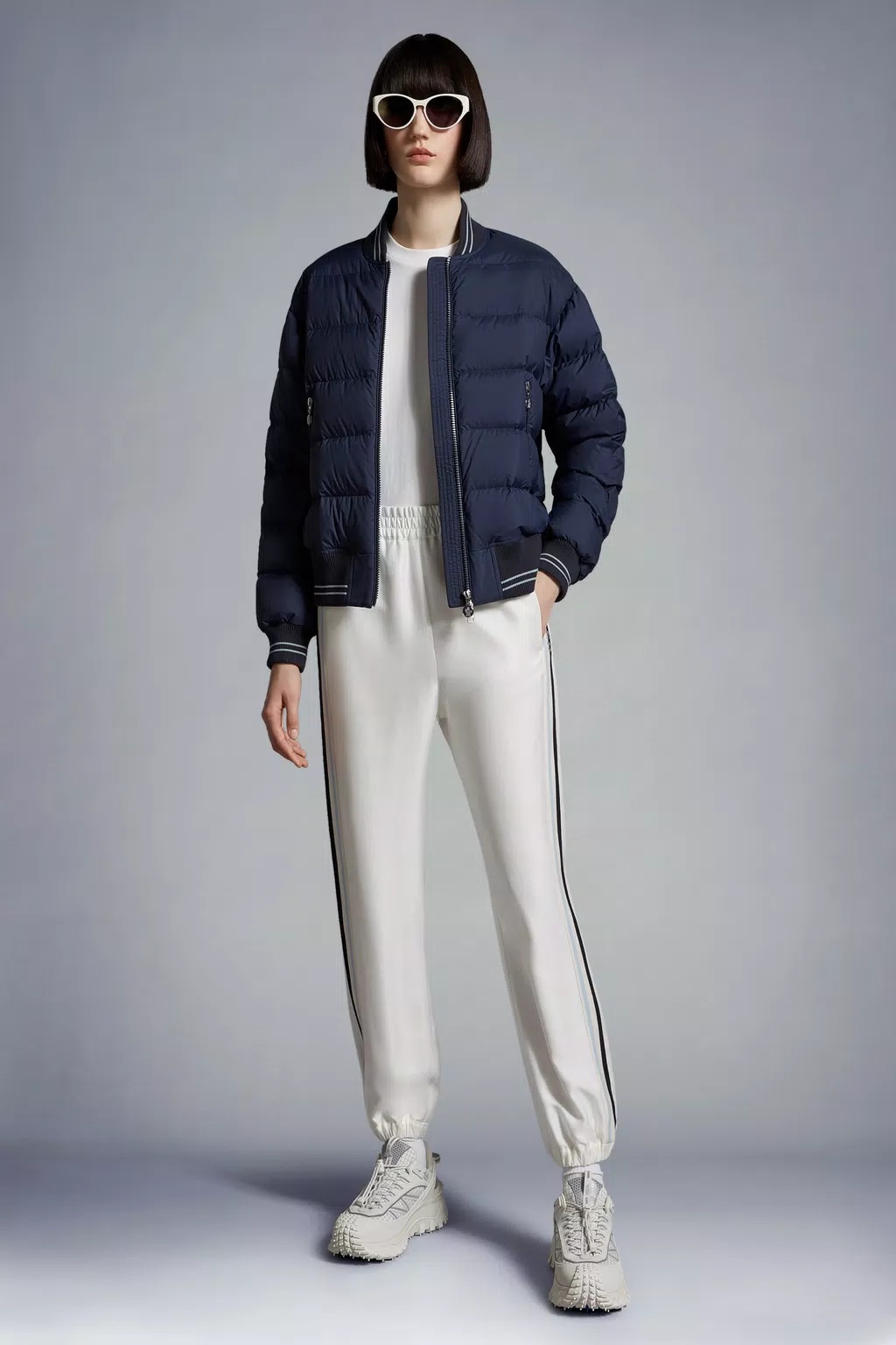 Moncler Jeans In White