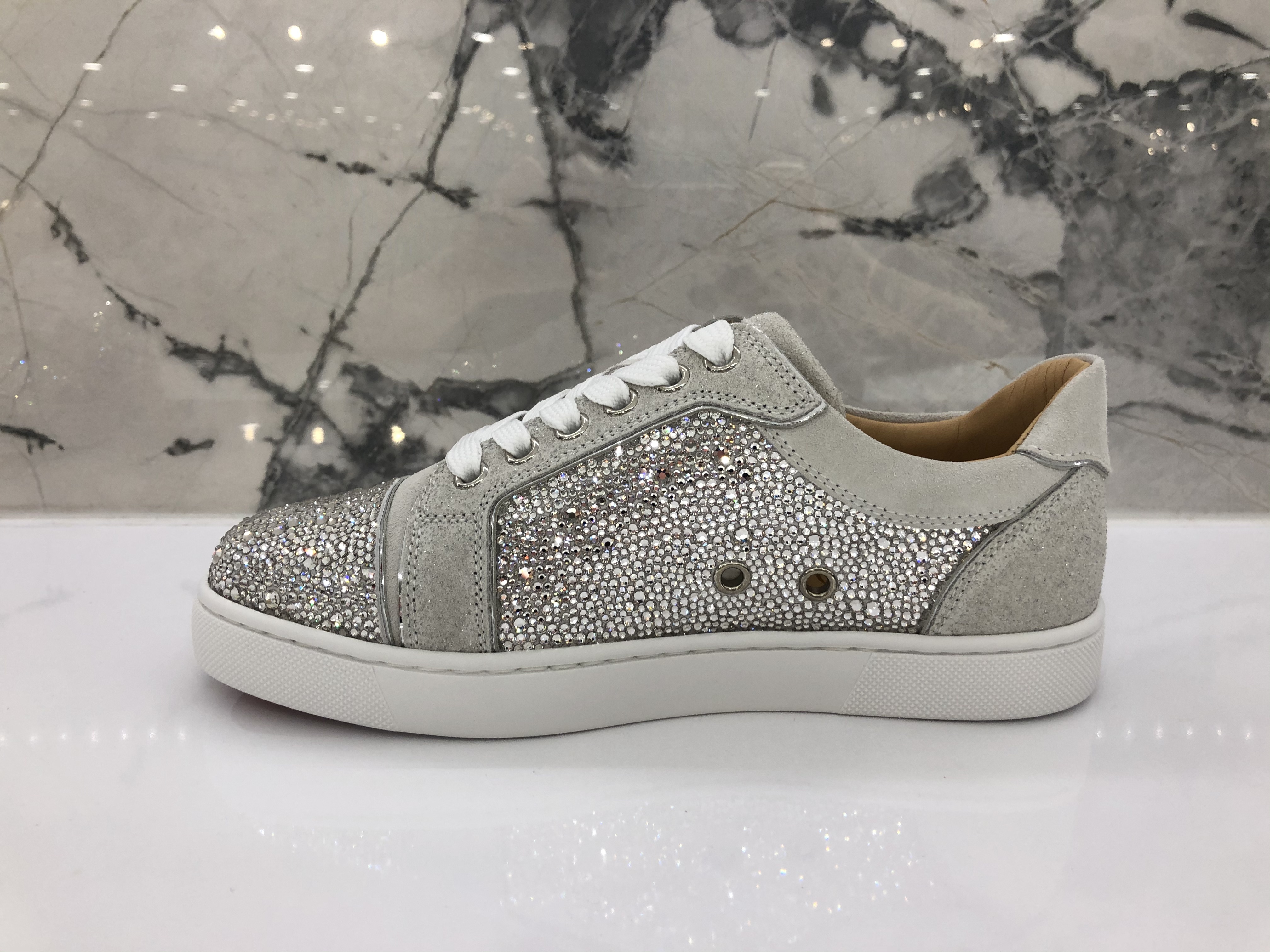 Christian Louboutin Tie The Details Of Casual Sports Shoes In Gray