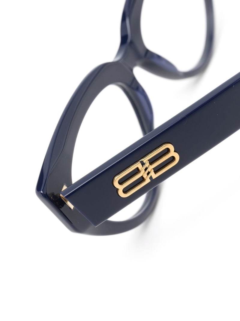Balenciaga Logo-engraved Cat-eye Glasses In Blue