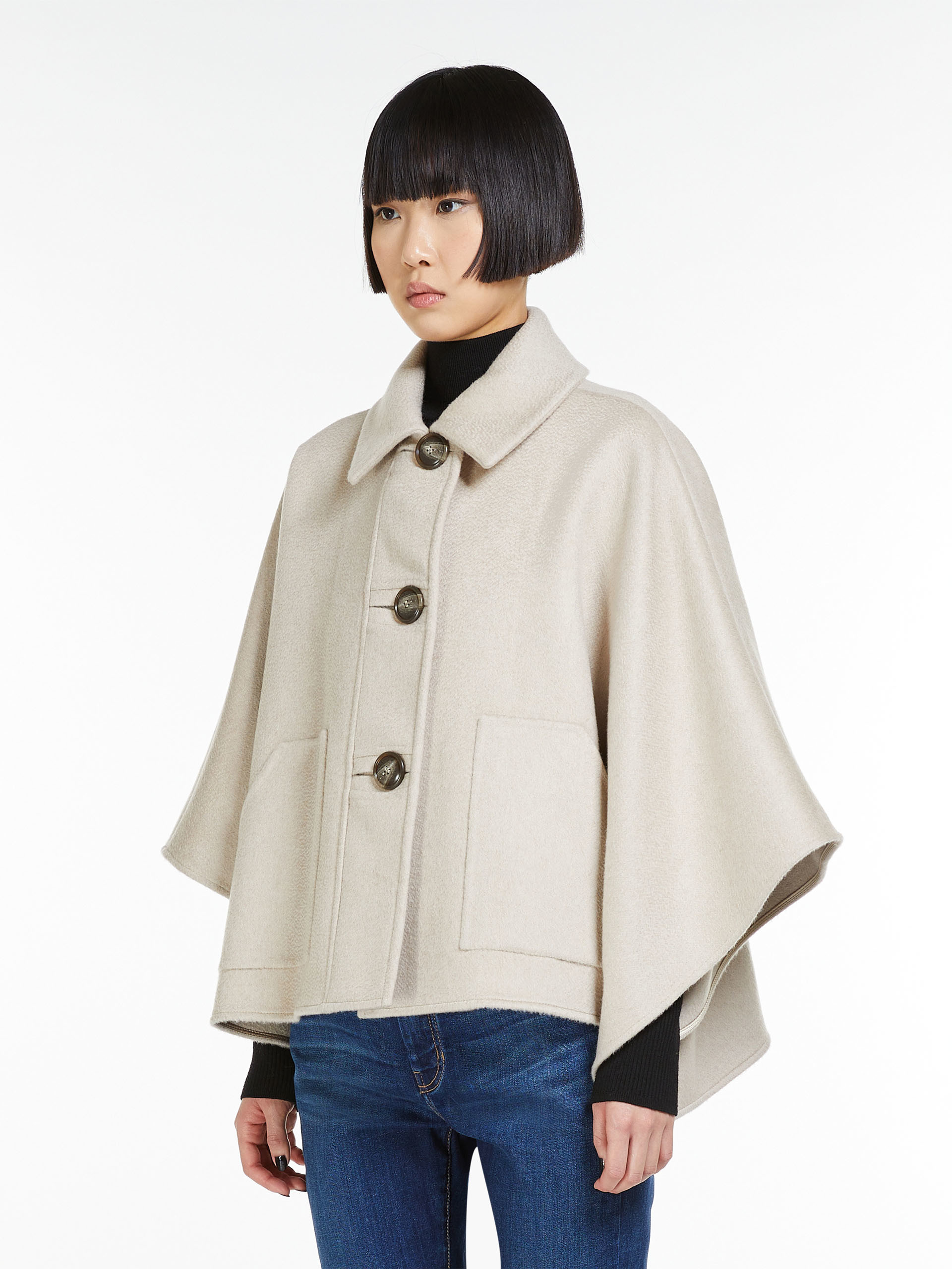 Max Mara Cashmere Short Rectangular Cloak In Nude