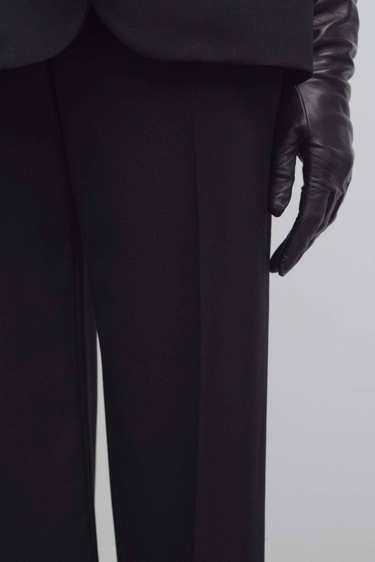 The Row Encore Wool Pants In Black