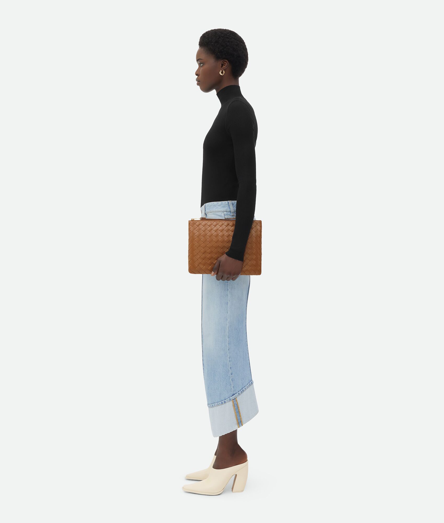 Bottega Veneta Medium Intreciato Knitted Flat Clutch In Brown