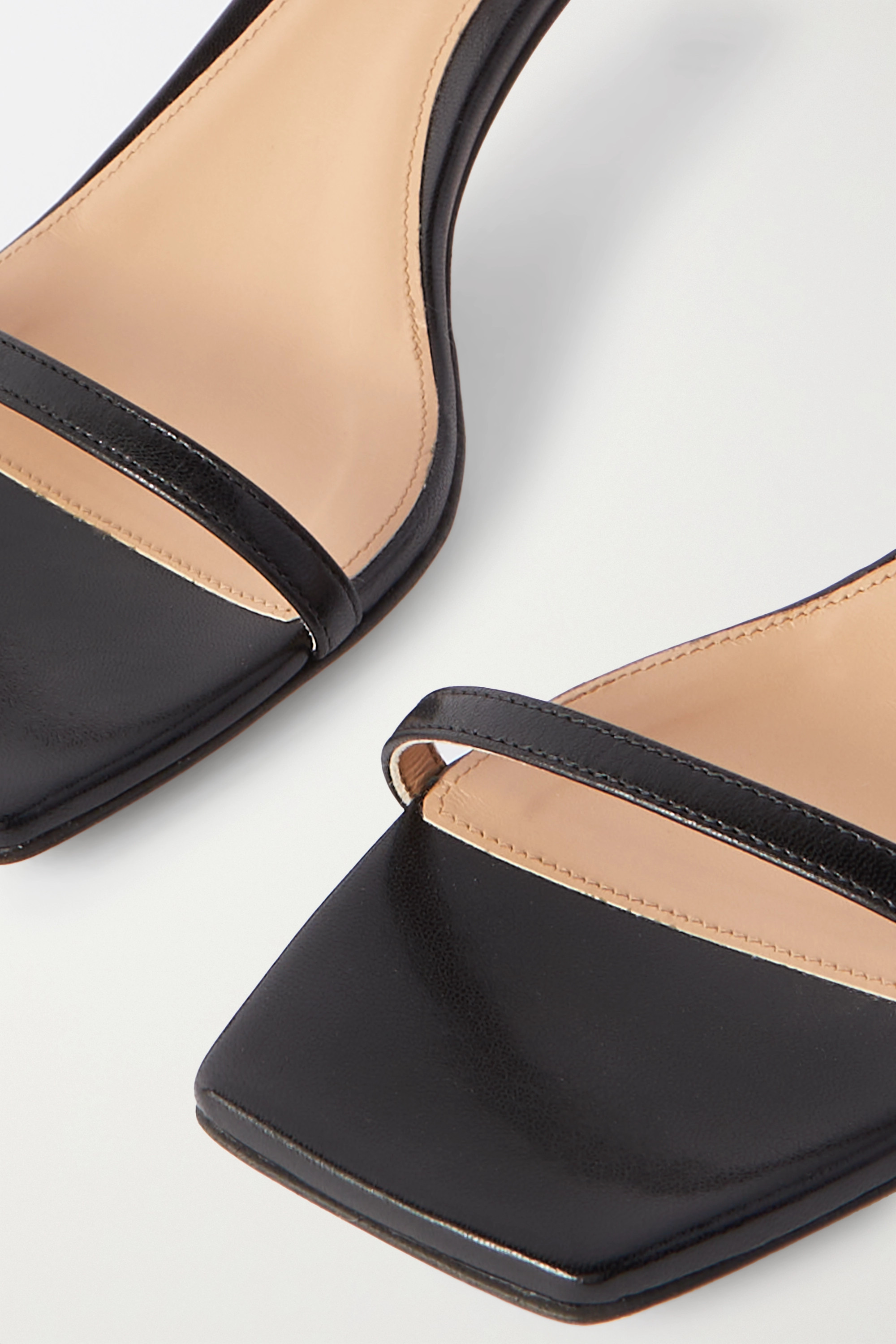 Bottega Veneta Leather Two-band Knot Slide Sandals In Black