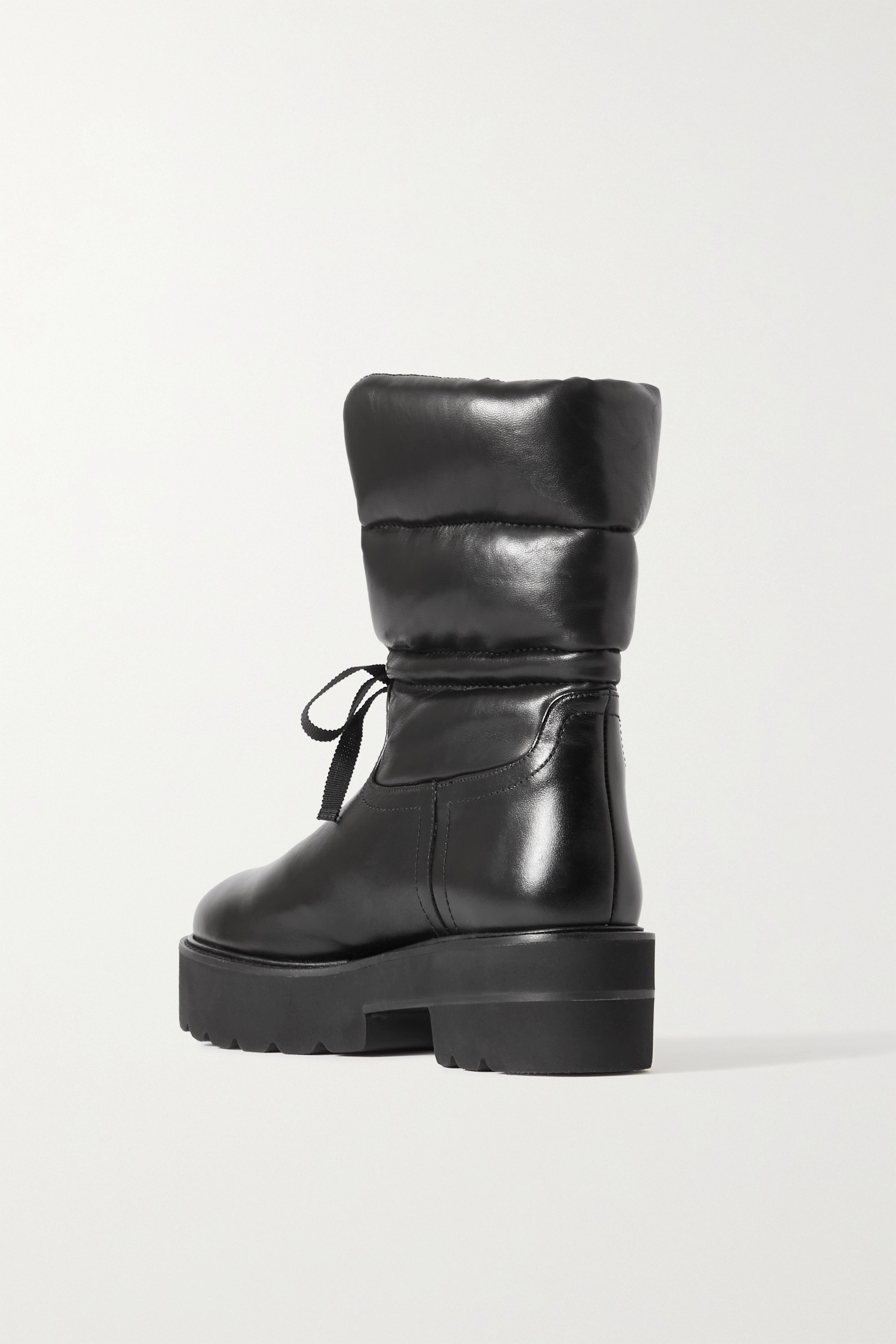 Stuart Weitzman Round-headed Boots In Black