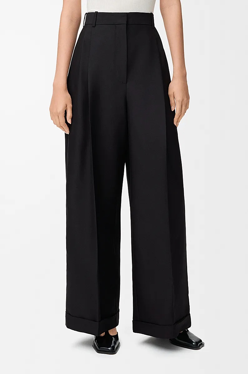 Loewe Pleated-cuffed Trousers In Black