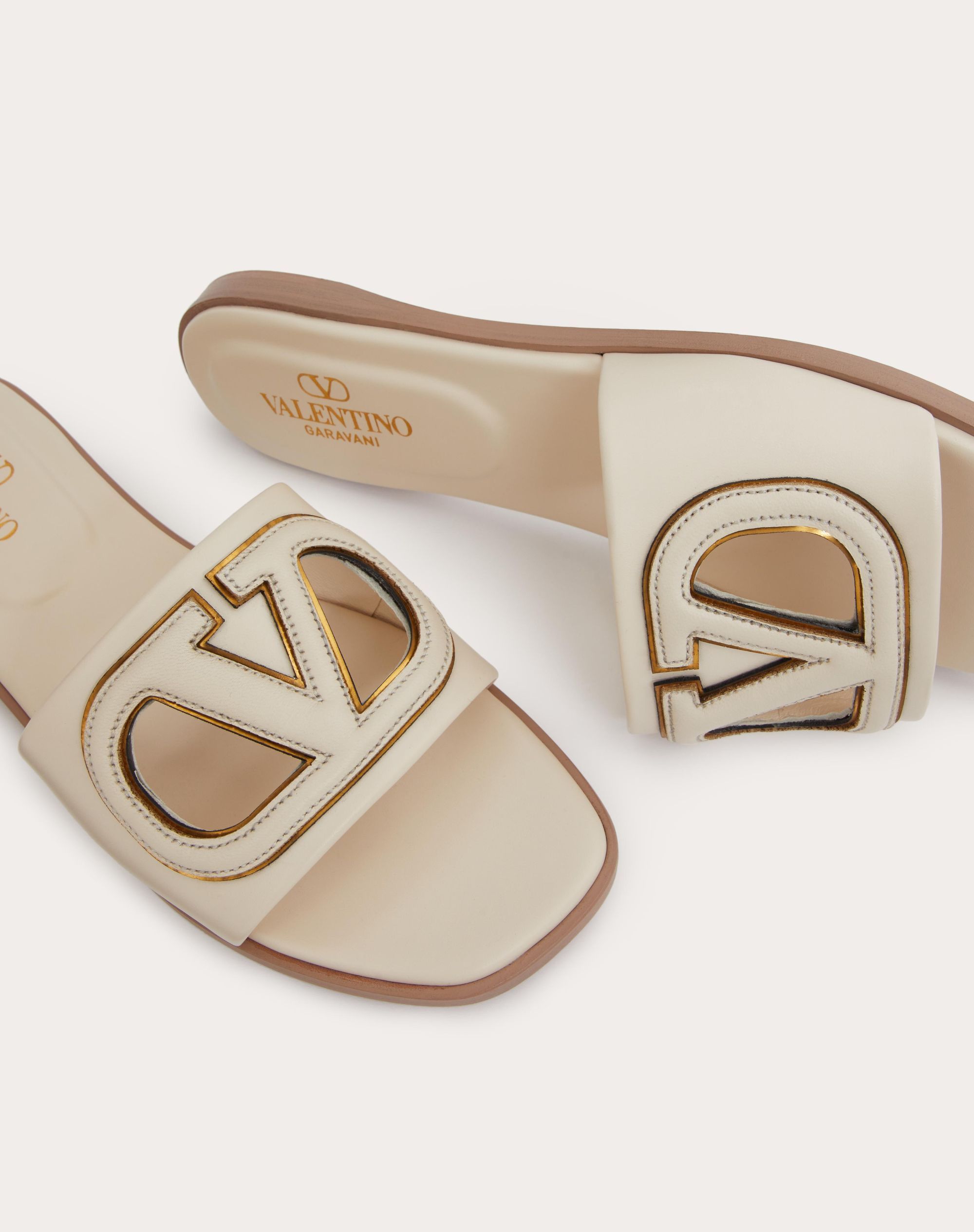 Valentino Vlogo Signature Flat Leather Sandals In White