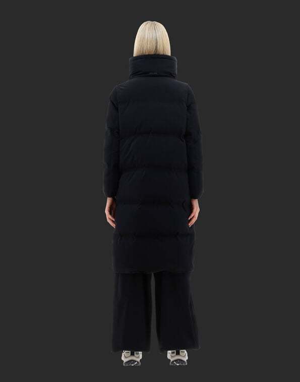 Herno Padded Zip-up Trench Coat In Black