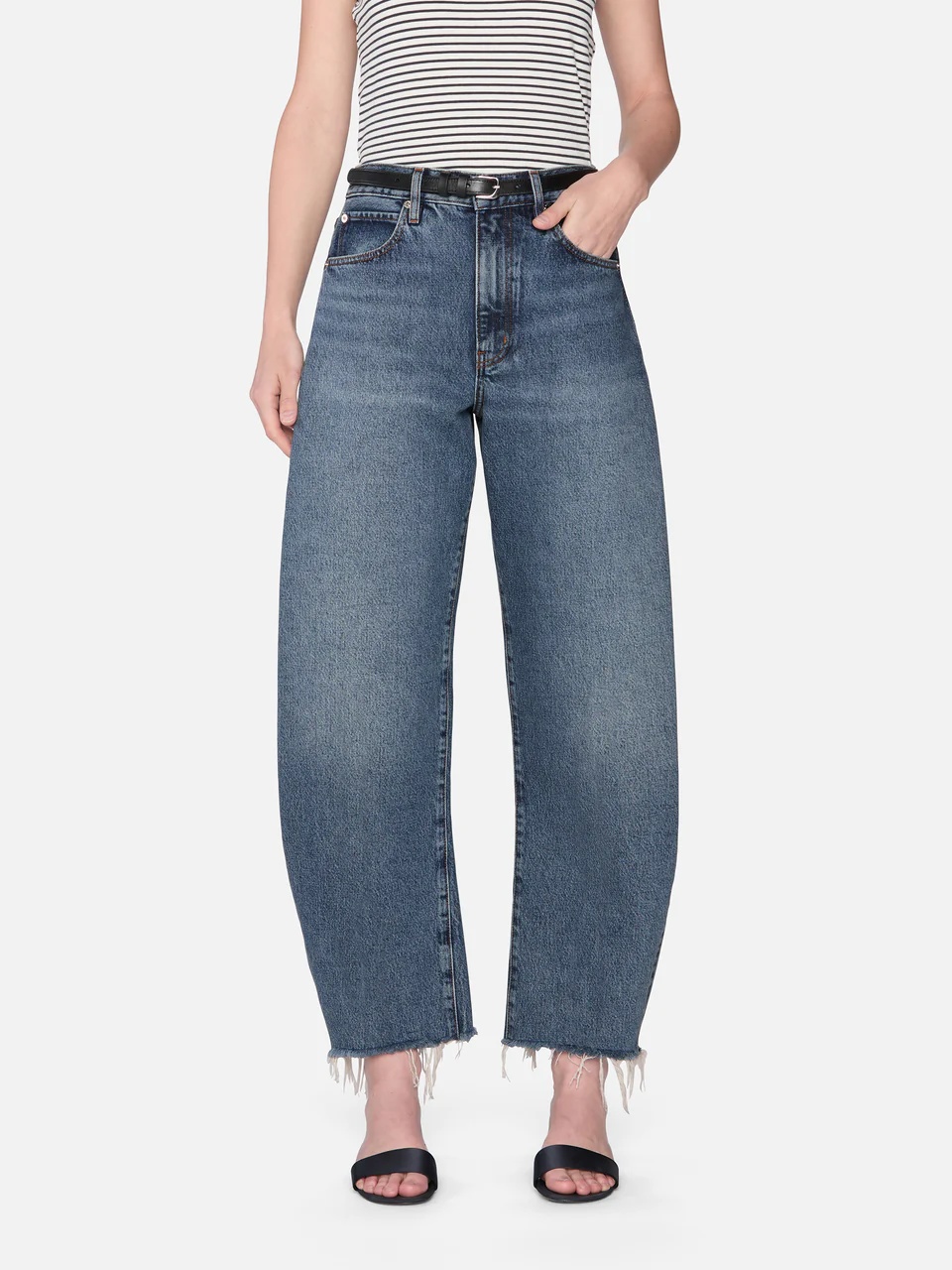 Frame Jeans The Bubble Crop Washed Blue In Blue