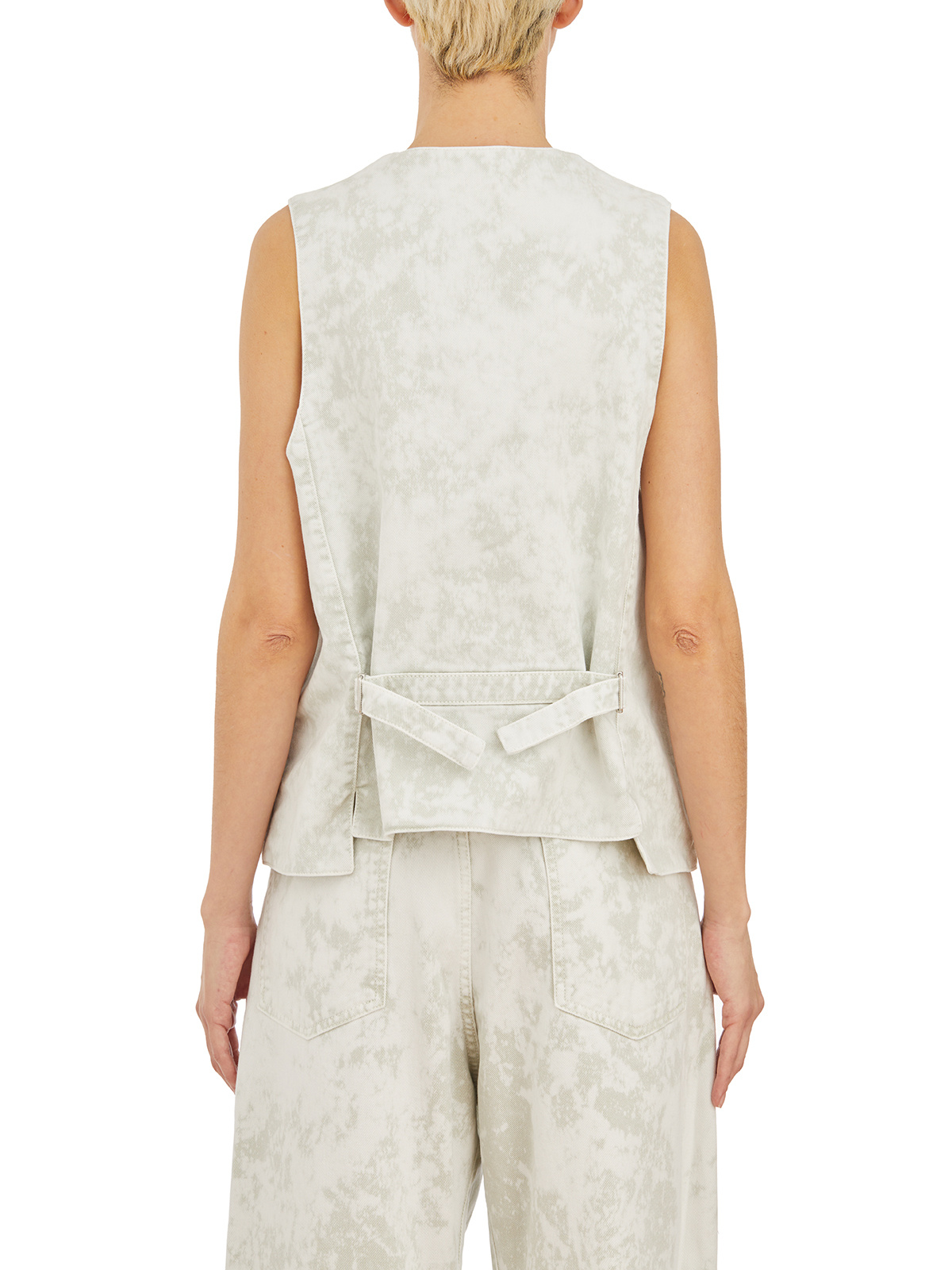 Lemaire Single-breasted Sleeveless Vest In White