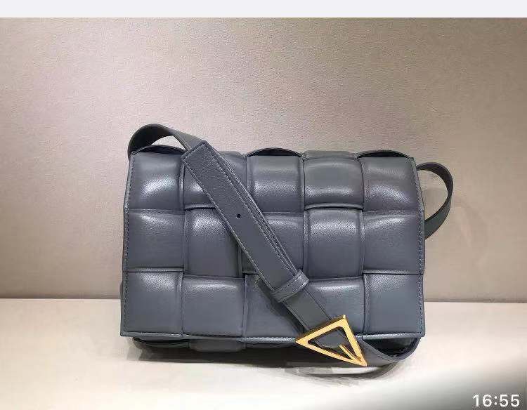 Bottega Veneta Padded Cassette Leather Shoulder Bag In Gray