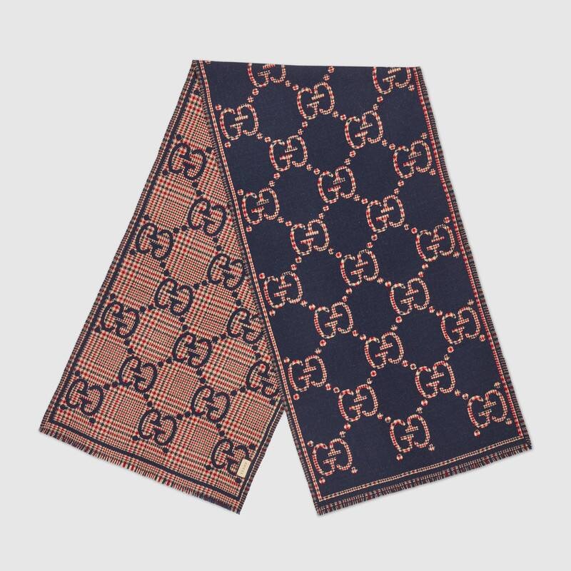 Gucci Gg Jacquard Scarf In Brown