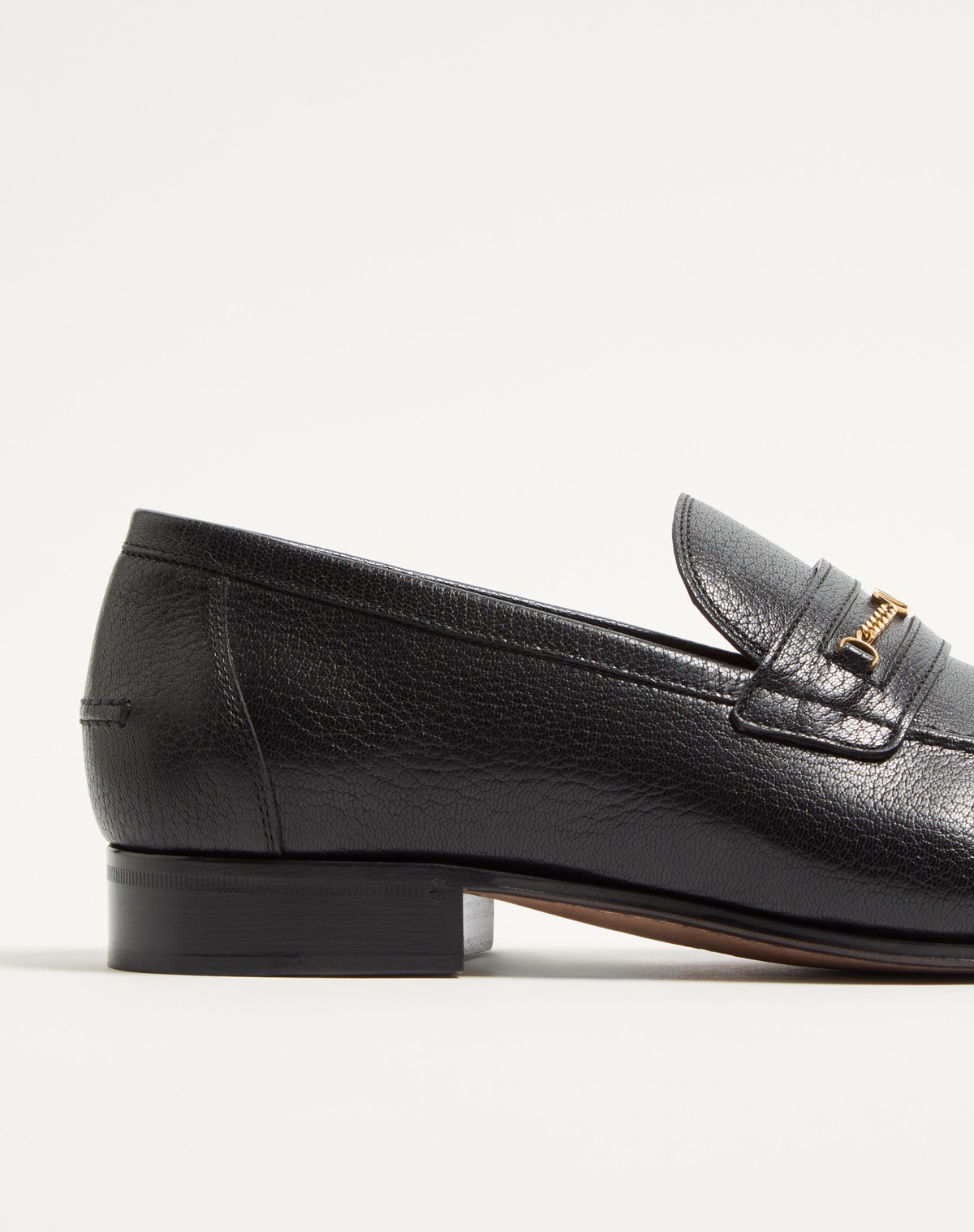 Valentino Garavani Men Vlogo Signautre Leather Loafers In Black
