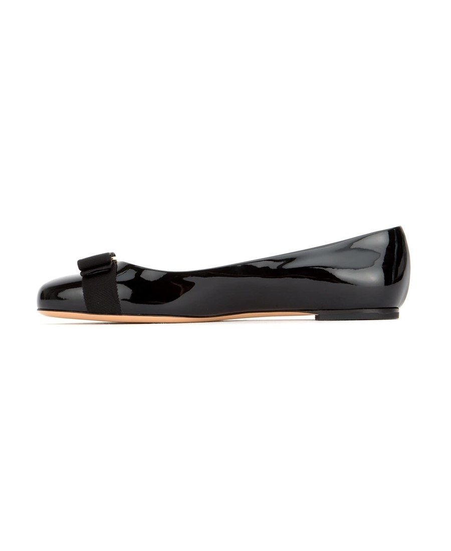 Ferragamo Varina Ballerinas In Black