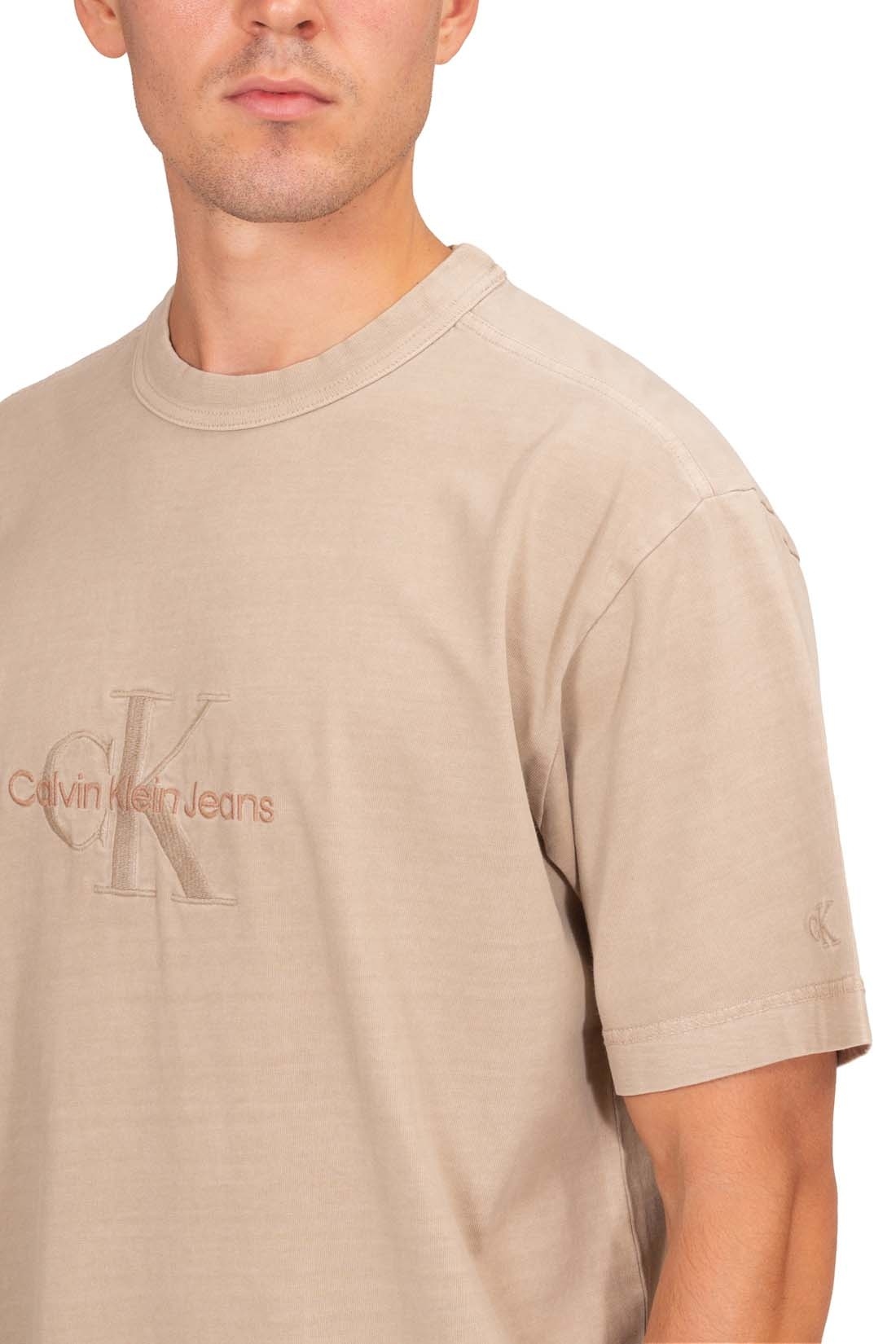 Calvin Klein Jeans Est.1978 Short-sleeved T-shirt In Nude