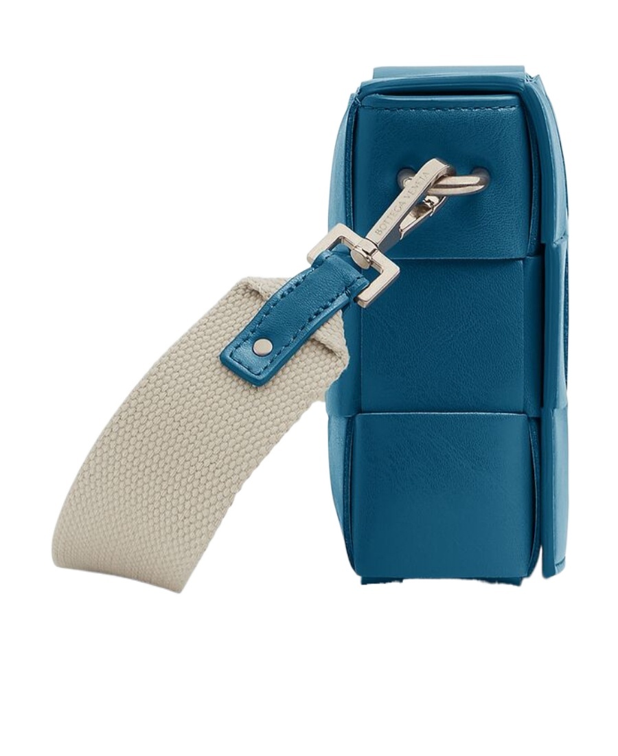 Bottega Veneta Cassette Leather Messenger Bag In Green