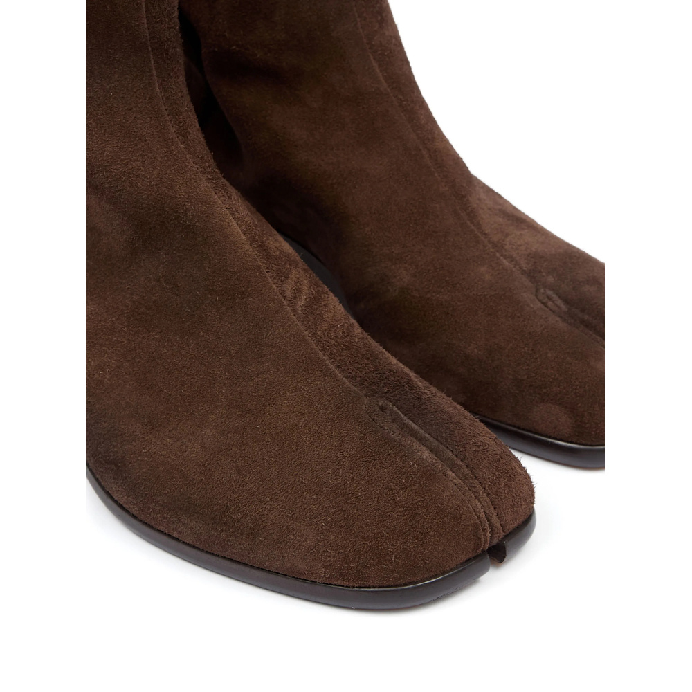 Maison Margiela Tabi Toe Ankle Boots In Brown