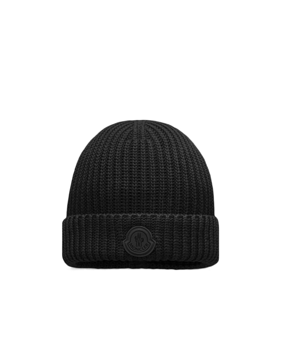Moncler Knitted Hat Without Brim In Black