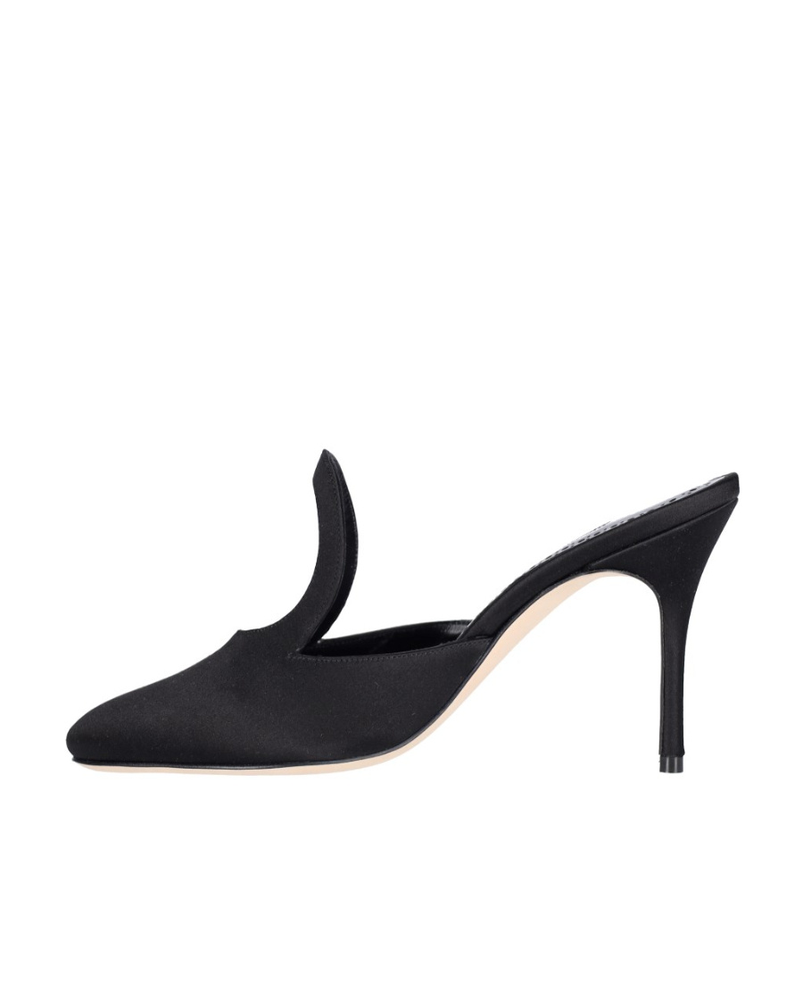 MANOLO BLAHNIK HOLLOWED-OUT MULLER