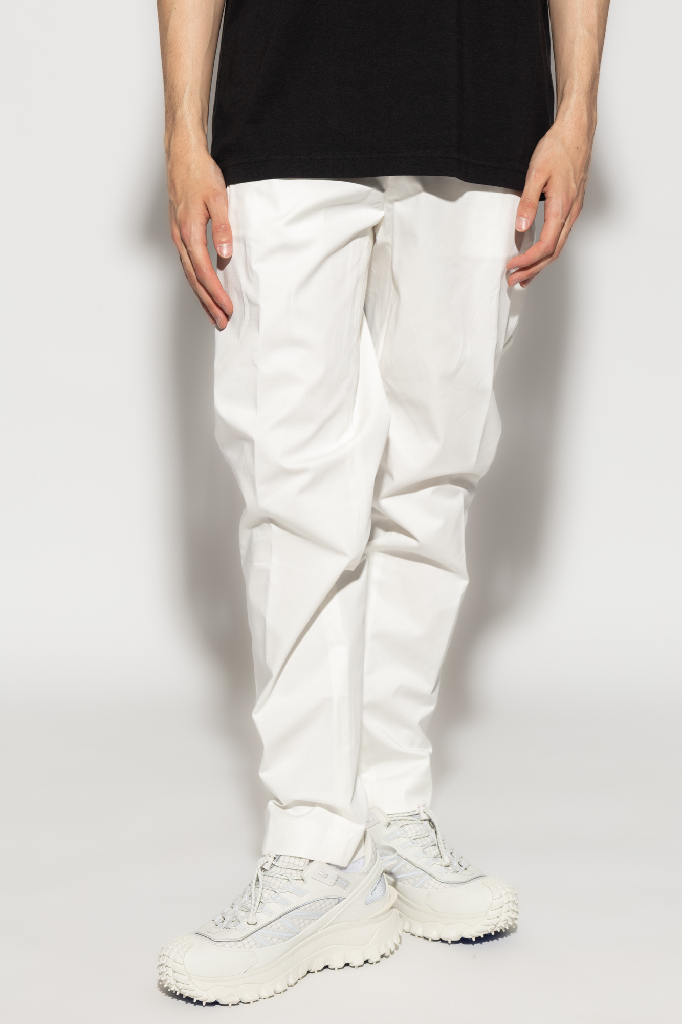 Moncler Logo-patch Tapered-leg Trousers In White