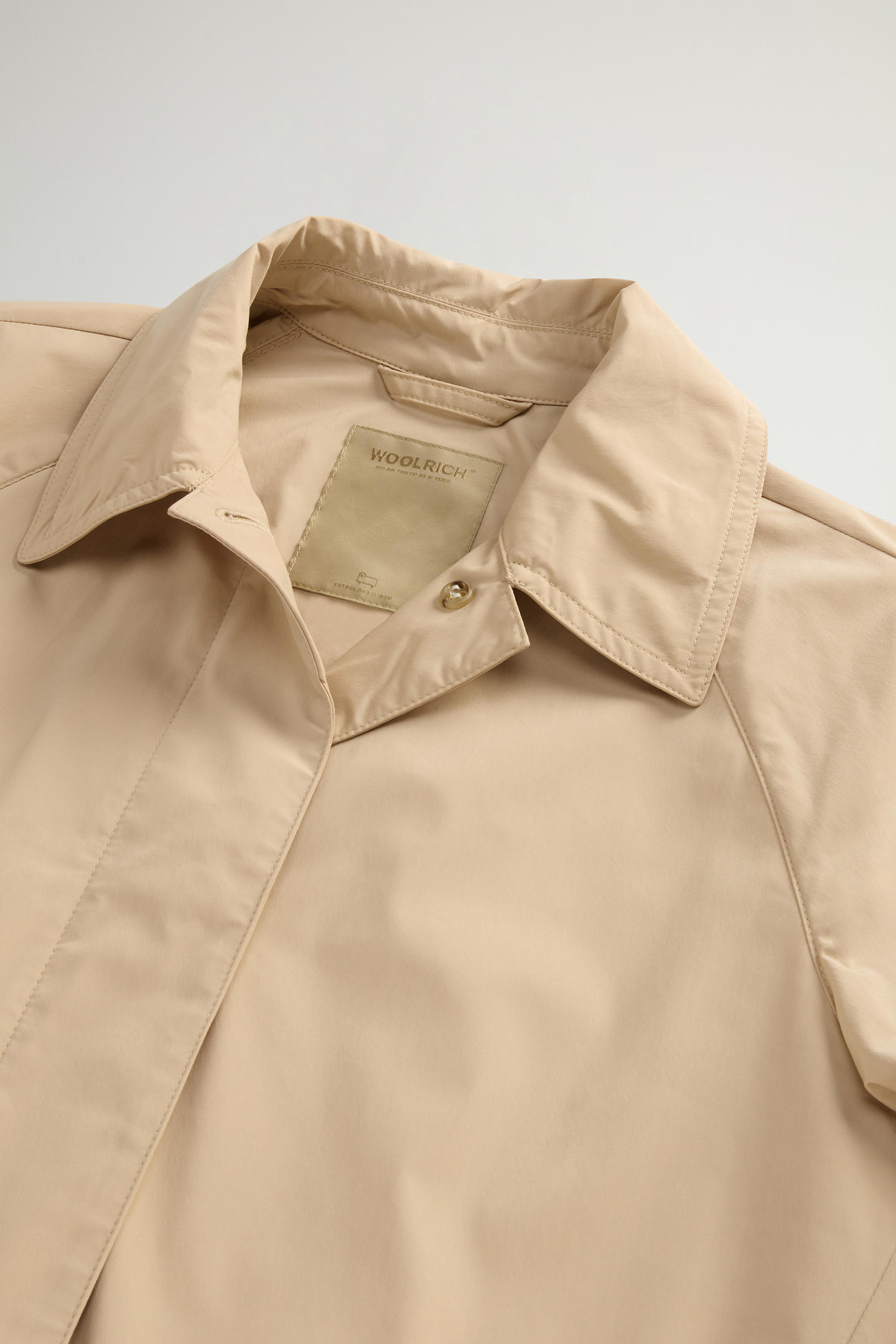 Woolrich Summer Trench Coat In White Pepper