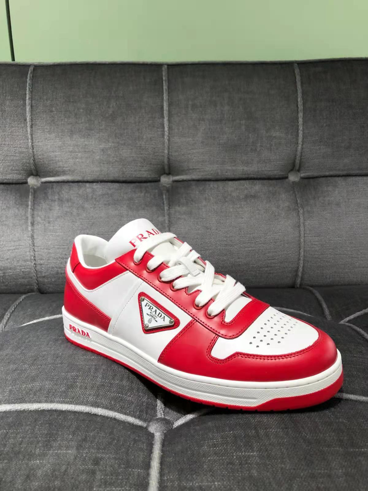 PRADA DOWNTOWN LEATHER SNEAKERS