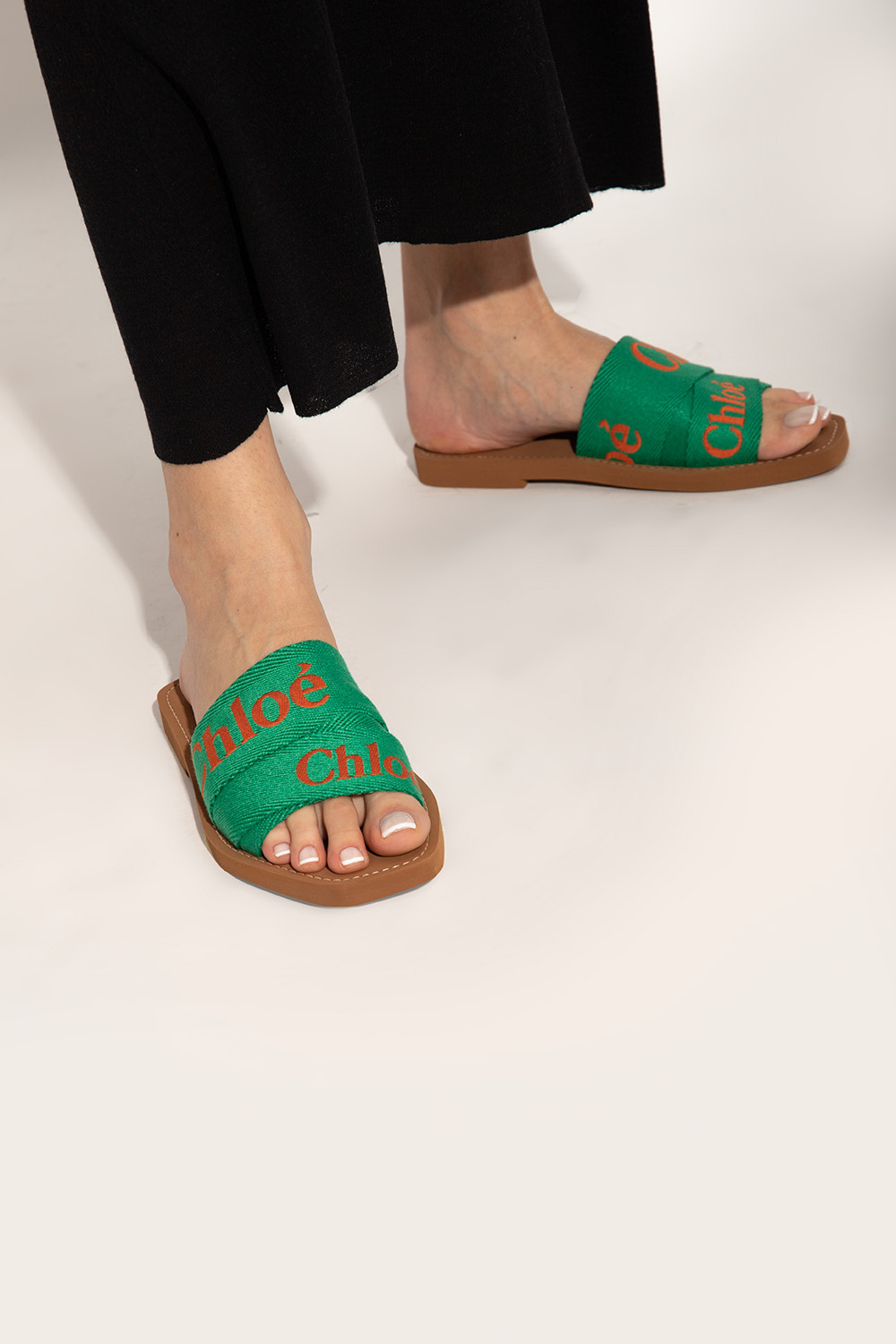 Chloé Logo Slippers In Green