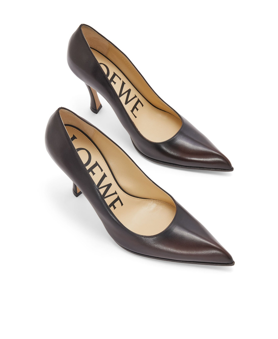 Loewe Comic Classic Pump In Calfskin In Brown