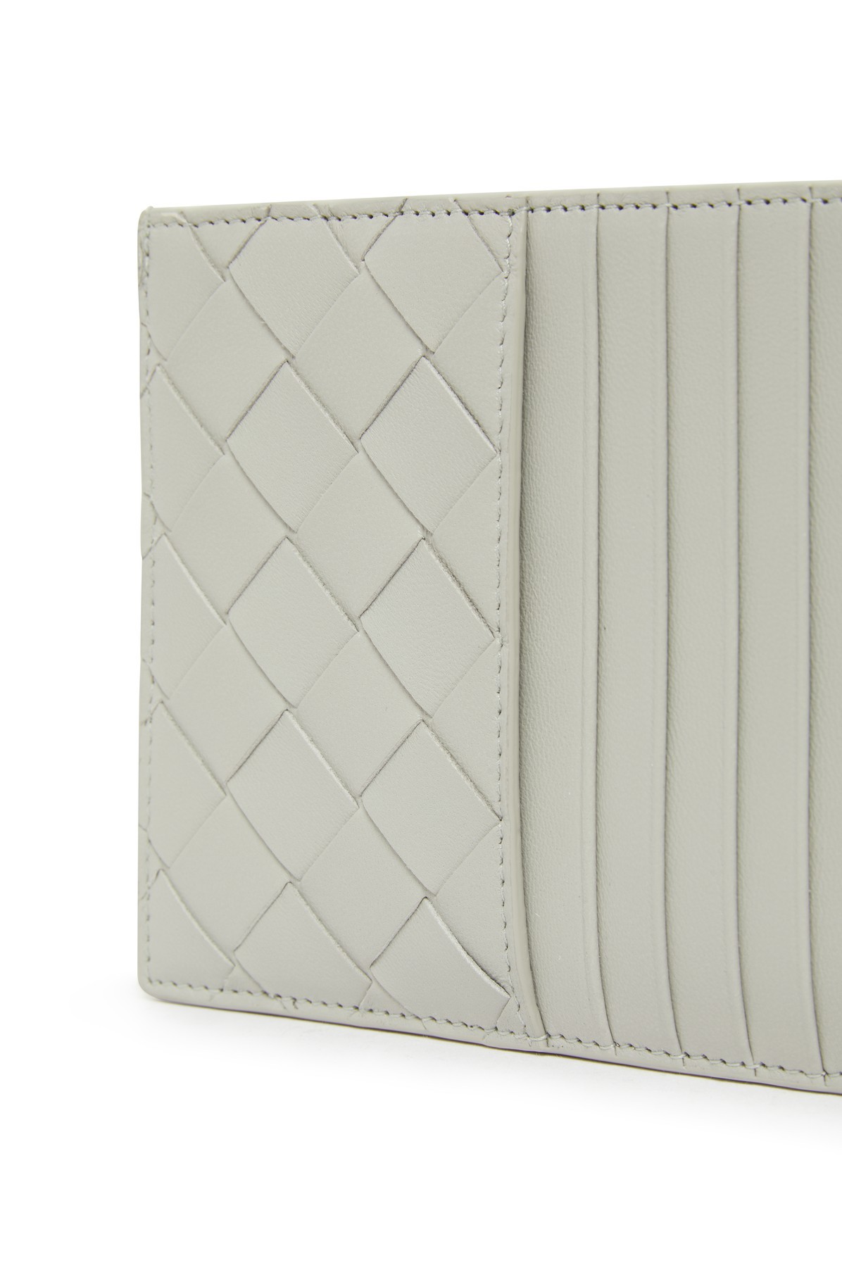 Bottega Veneta Intrecciato Woven Card Bag In Gray