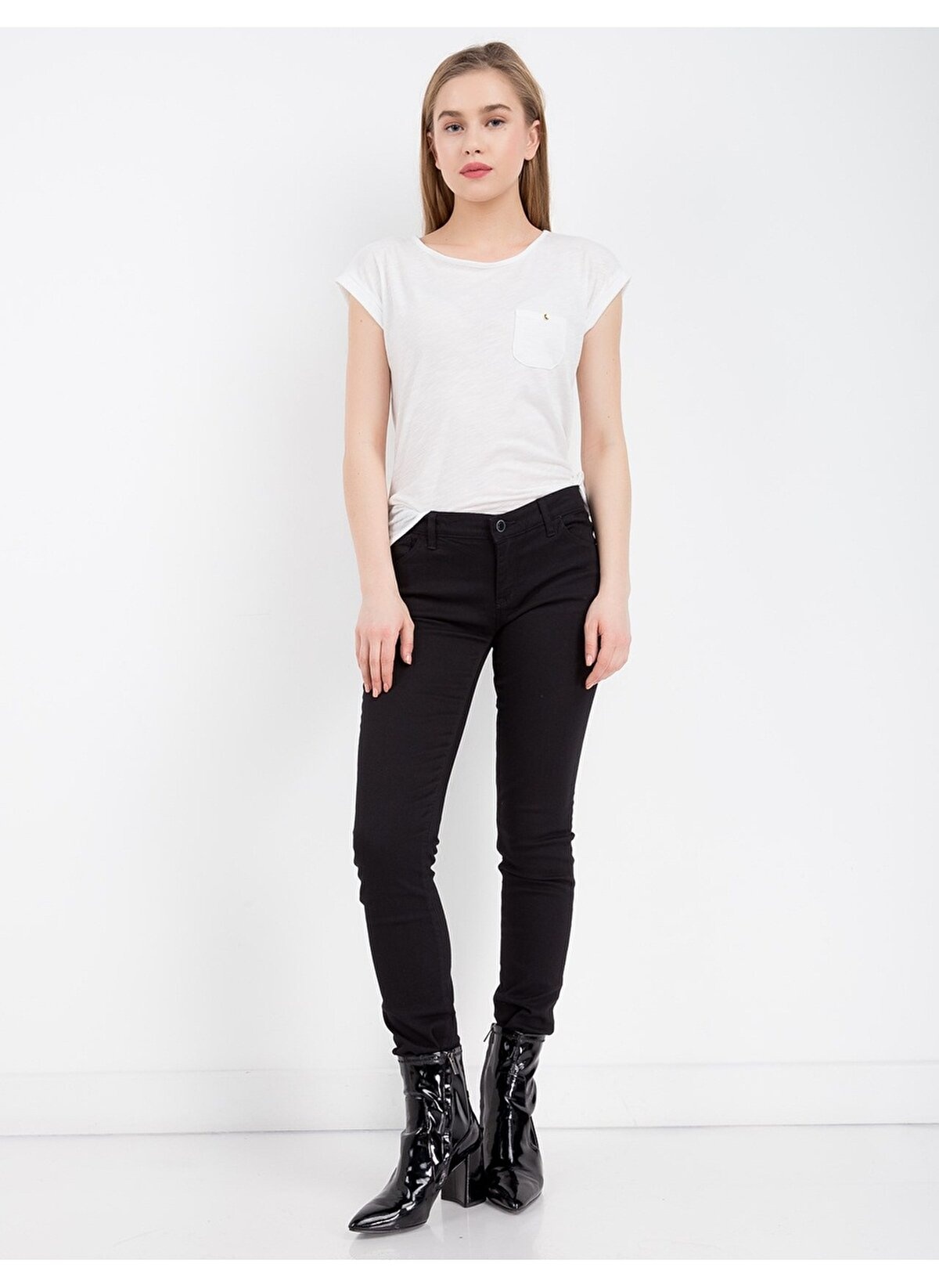 Armani Jeans Logo Jeans In Black