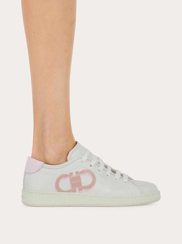 Ferragamo Sneakers In White/pink