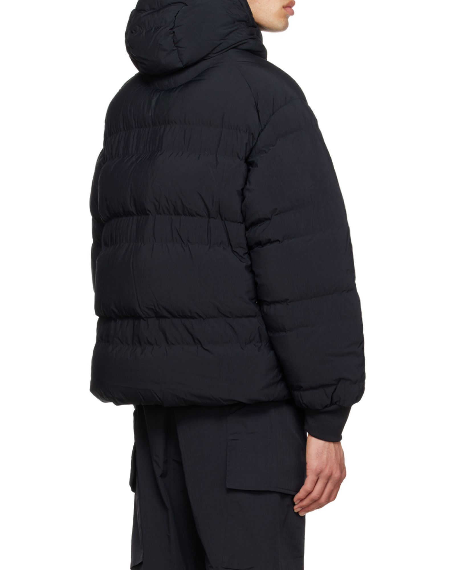 Y-3 Logo-print Puffer Jacket In Black