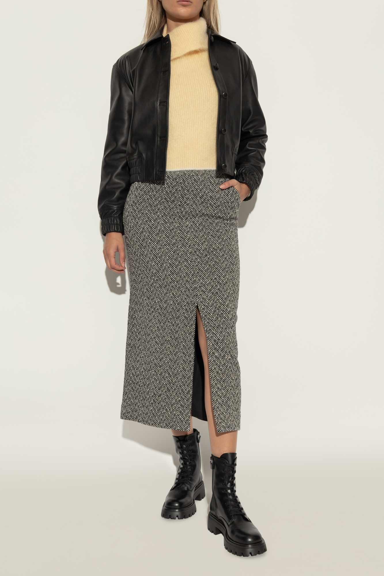 Stuart Weitzman Lacing Short Boots In Black